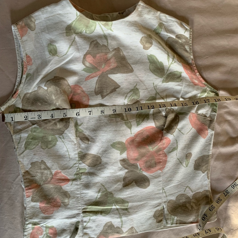 Women Vintage Floral sleeveless crop blouse shirt🌸 - Picture 4 of 12